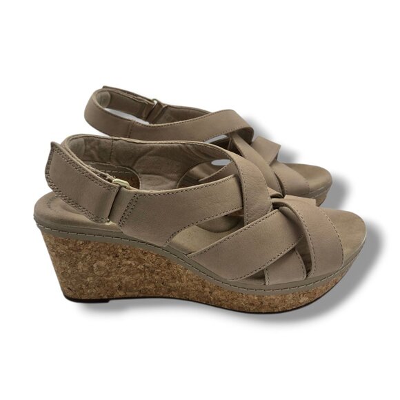Clarks Collection Annadel Pearl Wedge Sandals Womens 9 Beige - Picture 1 of 10